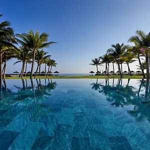 ***** Resort Wyndham Royal Beachfront & Vietnam